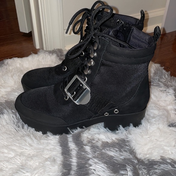 Steve Madden boot - Picture 3 of 4